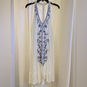 Sequin Hearts Ivory/Blue dress. Size L. NWT